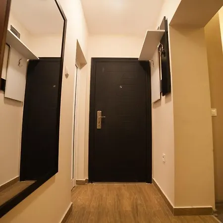 Apartment ели